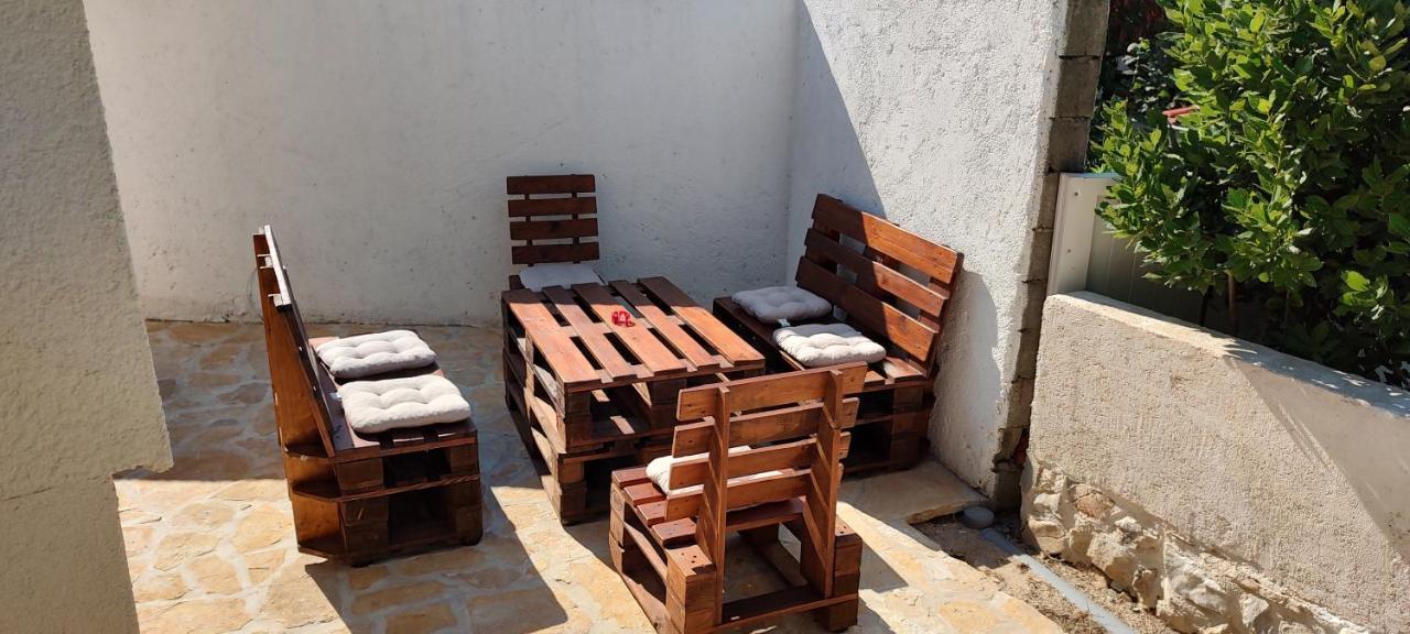 Apartmani Matela Petrčane Dış mekan fotoğraf