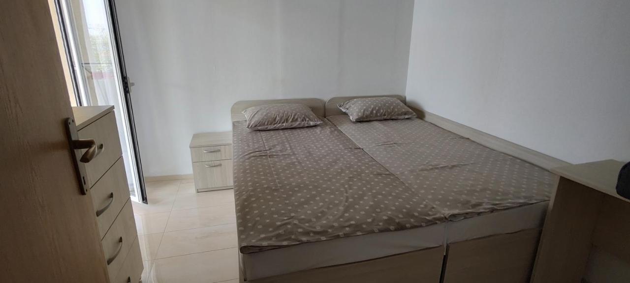 Apartmani Matela Petrčane Dış mekan fotoğraf