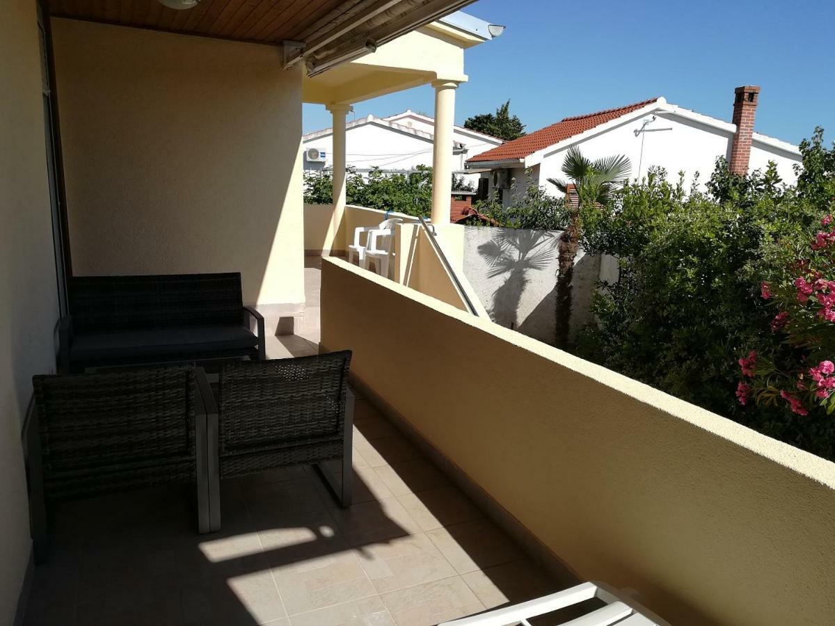 Apartmani Matela Petrčane Dış mekan fotoğraf