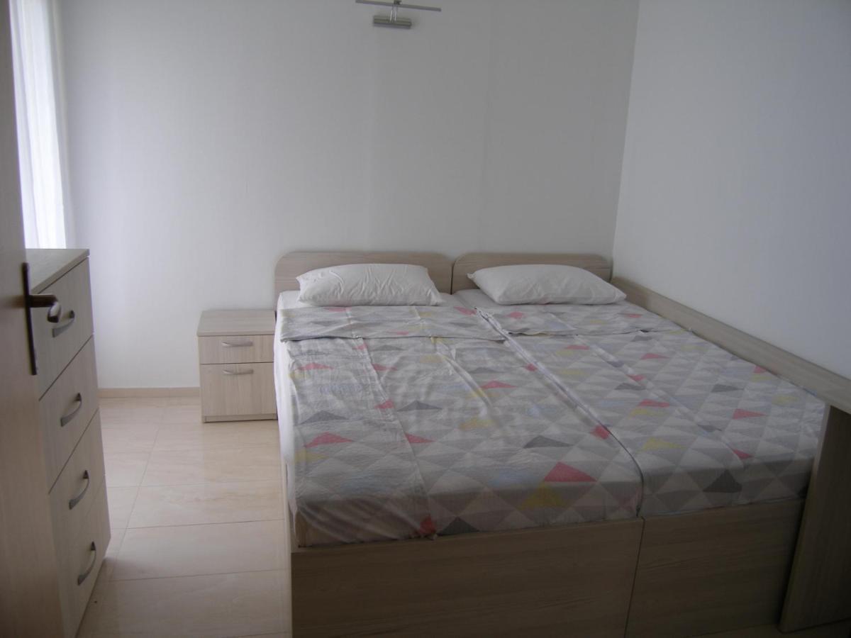 Apartmani Matela Petrčane Dış mekan fotoğraf